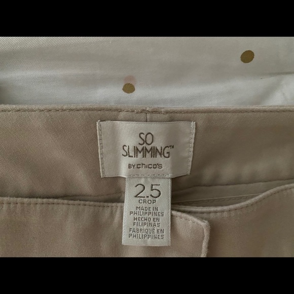 Chico’s “So Slimming” Crop khaki pants Chico’s 2.5 - Picture 8 of 8